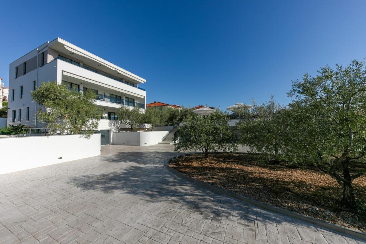 Villa Dora Okrug Gornji Exterior photo